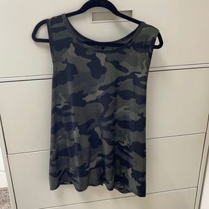 Old Navy camo active tank top